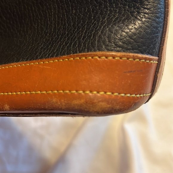 Dooney & Bourke black pebbled leather shoulder bag - Picture 10 of 16